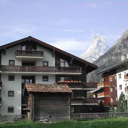 Haus Arbgrat Apartment Цермат Екстериор снимка